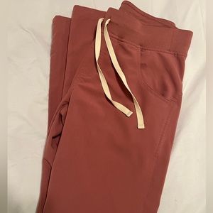 Figs Mauve Kade Cargo Scrub Pants